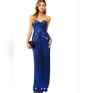 Être Aimé Metallic  Genevieve Gown